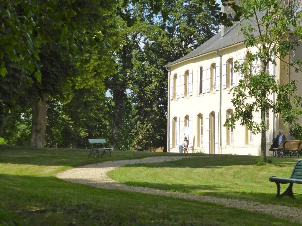 Maison d'hôtes Le Château de Puxe Extérieur photo