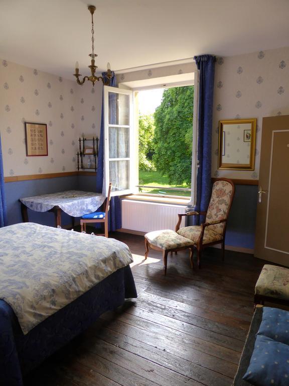 Maison d'hôtes Le Château de Puxe Chambre photo